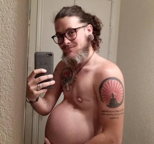 Un bărbat a născut! „Nu mi-a știrbit din masculinitate, dar nu voi repeta experiența!” - Foto