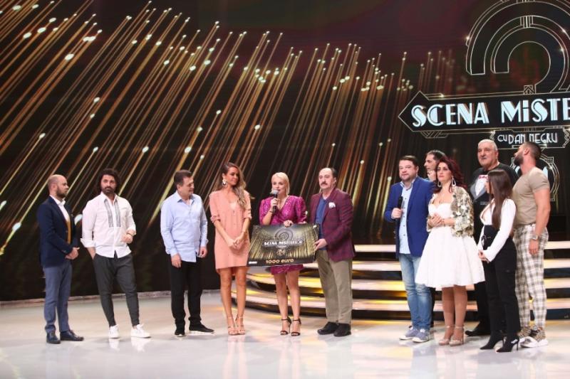 Carmen Tănase, Roxana Ciuhulescu, Daniela Gyorfi, Mioara Velicu, Cornel Palade și Cezar Ouatu s-au ascuns în spatele măștilor, la „Scena misterelor”