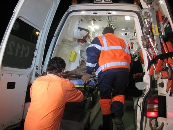 Accident grav pe Valea Oltului! Trei cetățeni străini au ajuns de urgență la spital (FOTO)
