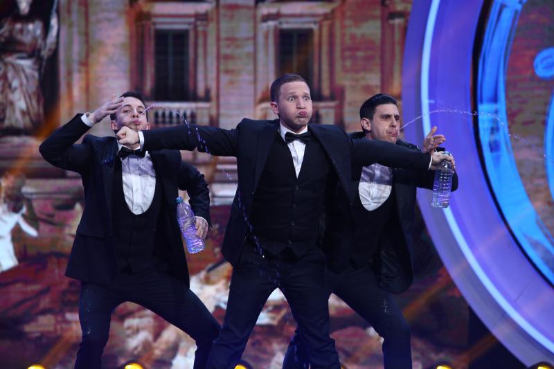 Mihai Bendeac, cerut în căsătorie la „iUmor”!„Poate e dragoste de la a doua vedere”. Emisiunea, lider de piaţã la nivel naţional