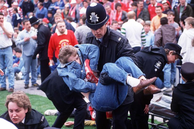 96 de morți, 766 de răniți. ”Se auzea cum le trosneau oasele de gard”. ”S-au urinat pe decedați!”