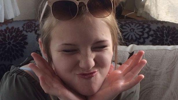 Moarte înfiorătoare! O fetiță de 12 ani s-a spânzurat pentru că nu a mai putut suporta bătaia de joc a colegilor de la școală