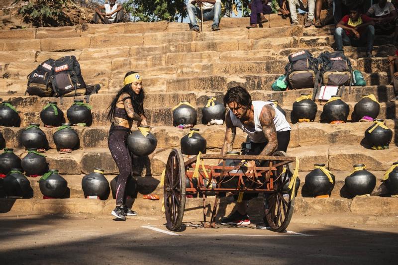 Nervii concurenţilor întinşi la maximum în Asia Express. Emisiunea, lider de piață luni seara