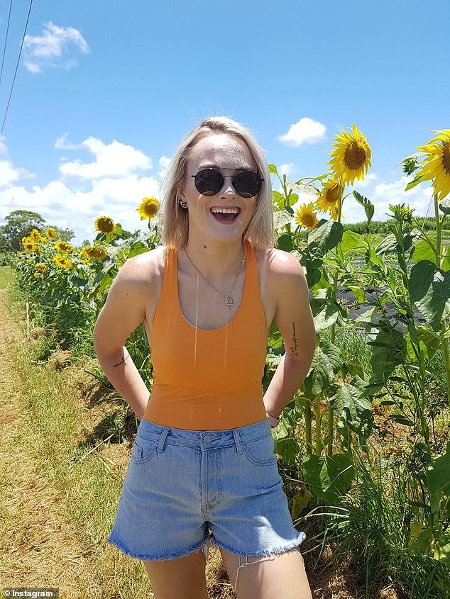 Era obeză și risca să moară, dar a topit 62 de kilograme și acum e o divă sexy cu mulți fani! Cum arată