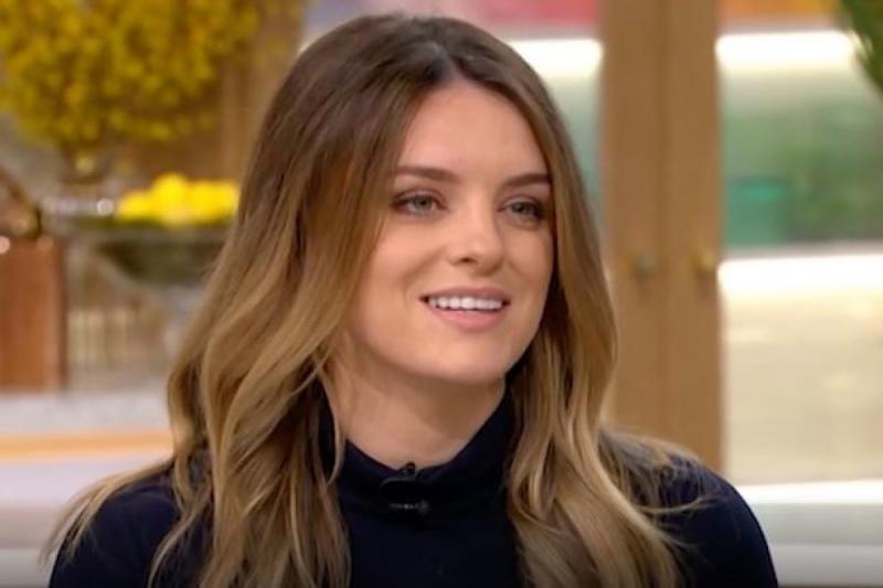 O tânără și-a mărit buzele la o petrecere, iar câteva ore mai târziu era de nerecunoscut! Asistentele au început să râdă când au văzut-o!