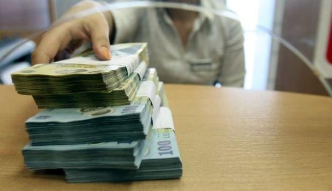 E oficial! Românii primesc bani în anul 2019! Ce categorii sunt vizate
