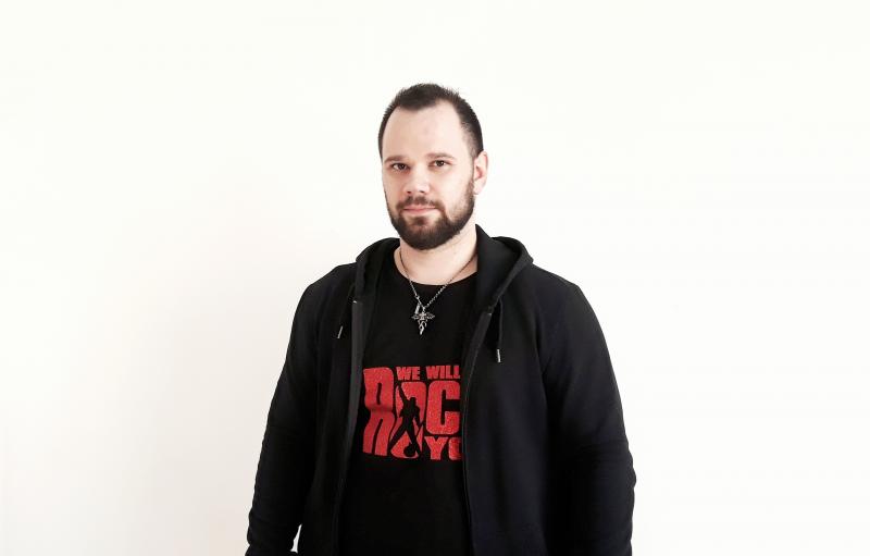 În culisele musicalului We Will Rock You. Tot ce trebuie să știi