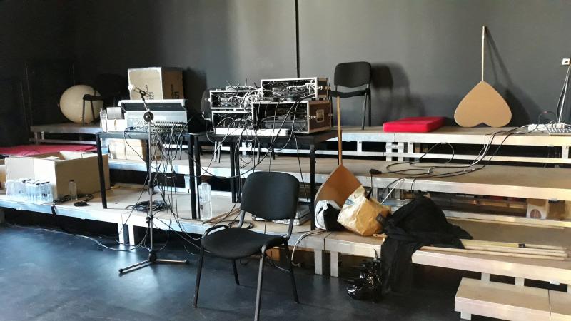 În culisele musicalului We Will Rock You. Tot ce trebuie să știi