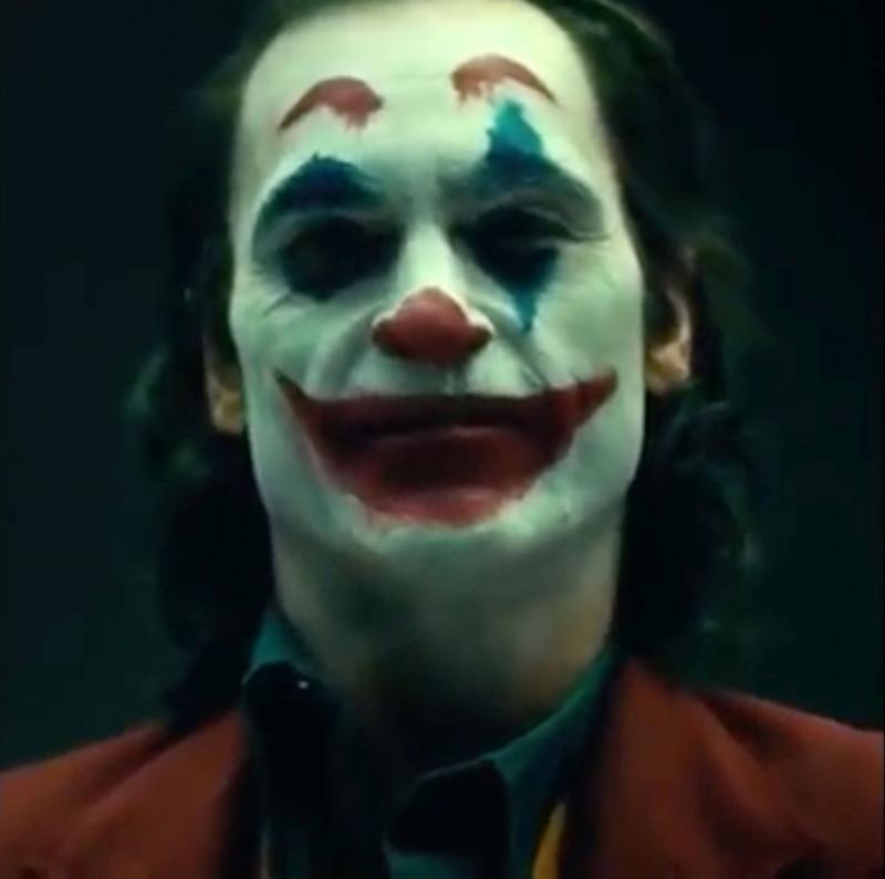 Filme 2019. Joker - psihopatul absolut. Joaquin Phoenix are traume: ”Credeam că la 40 de ani mi-e sfârșitul”