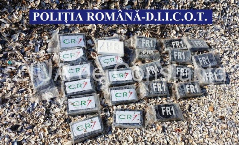 Plajele continuă să fie invadate de pachete cu droguri aduse de valuri. Litoralul rom&acirc;nesc, &icirc;n centrul atenţiei internaţionale