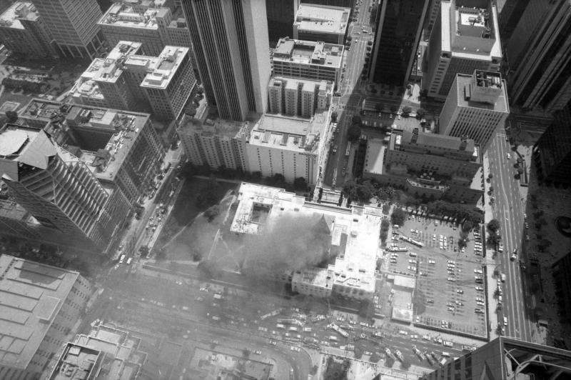 Cernobîlul cărților. 1.000.000 de volume ucise. ”Înăuntru nu mai erau oameni, dar ei salvau lumi întregi!”