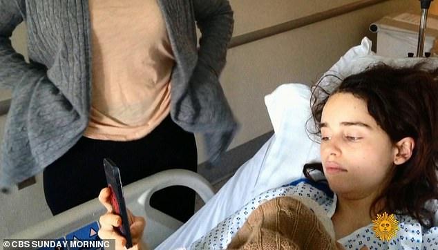 Actrița Emilia Clarke, imagini de pe patul de spital, de când a suferit primul anevrism cerebral: ”I-am rugat pe medici să mă lase să mor!”