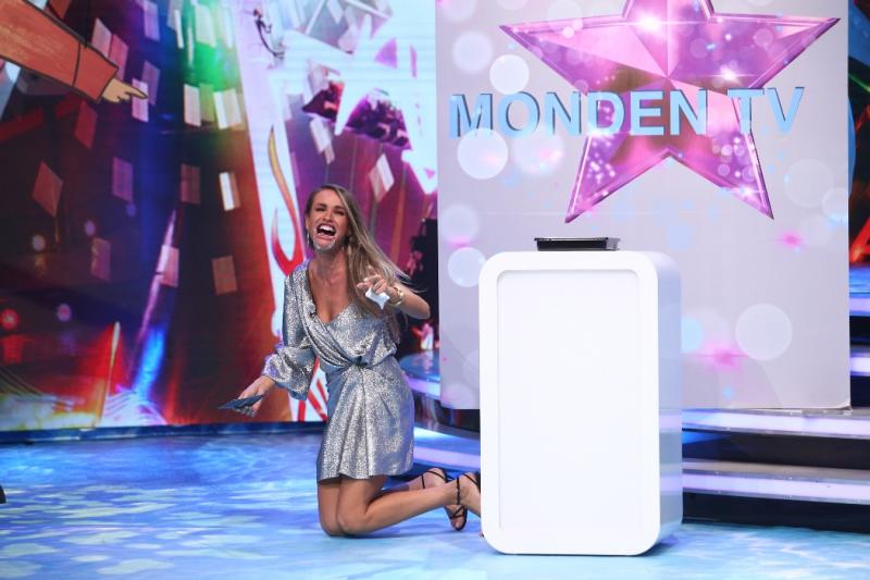 Antonia și Alex Velea, Paula Chirilă și Tudor de la Fly Project vin să ghicească vedetele din spatele măștilor la Scena misterelor