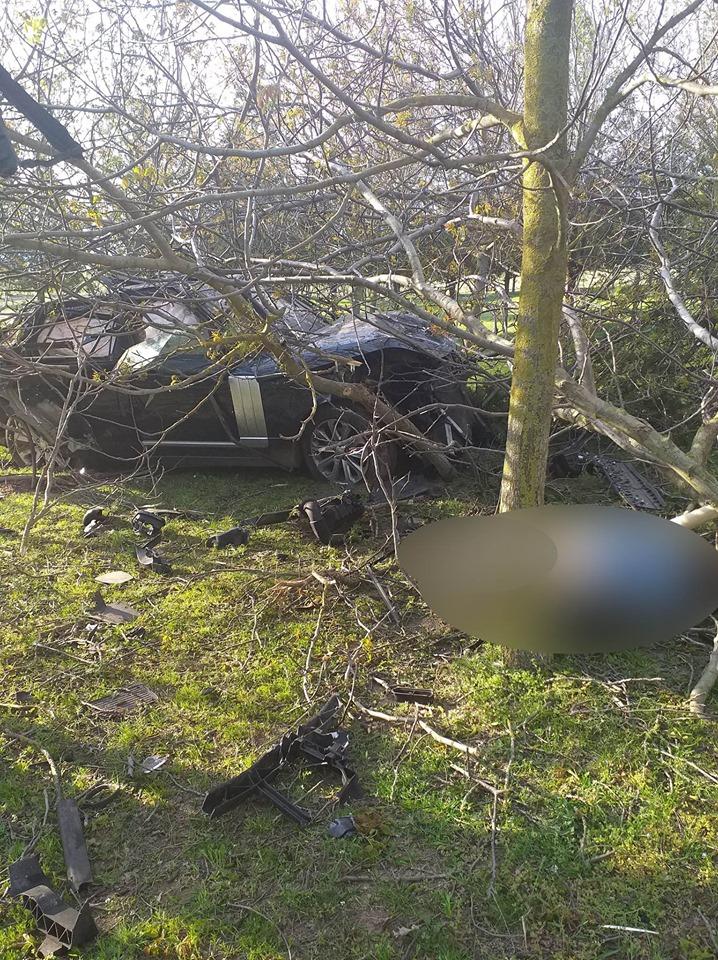 Trupul neînsuflețit al lui Răzvan Ciobanu, fotografiat! Primele imagini de la locul accidentului (FOTO)