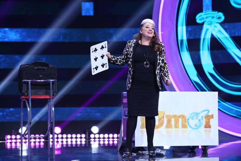 A XI-a ediție a emisiunii „iUmor” ne-a adus un număr senzațional de magie, roasturi medicale, muzică și metode alternative de înmormântare