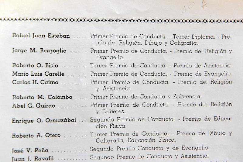 Cum arată carnetul de note al lui Papa Francisc și ce fel de elev era! Detalii neștiute despre Suveranul Pontif
