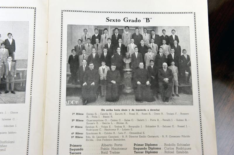 Cum arată carnetul de note al lui Papa Francisc și ce fel de elev era! Detalii neștiute despre Suveranul Pontif