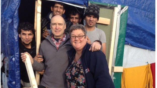 Tată fără suflet: "Mi-a zis că mergem la dentist, dar în realitate ne îndreptam către orfelinatul unde m-a părăsit"