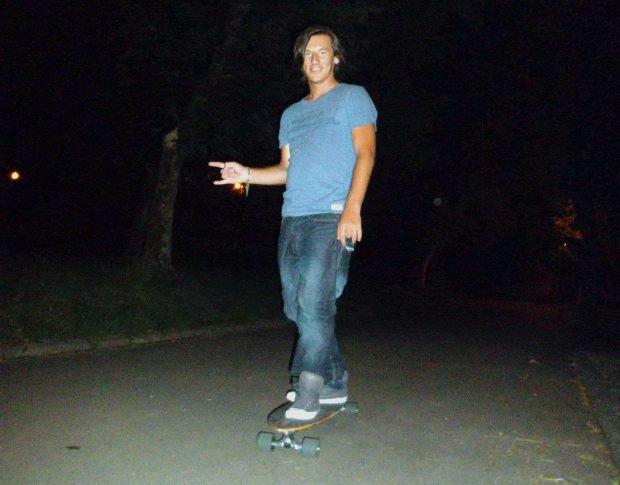 O ajutăm cu un share? O mamă vrea să invite la nuntă pe cei care au primit organele fiului ei mort. ”O îmbrățișare, atât!”