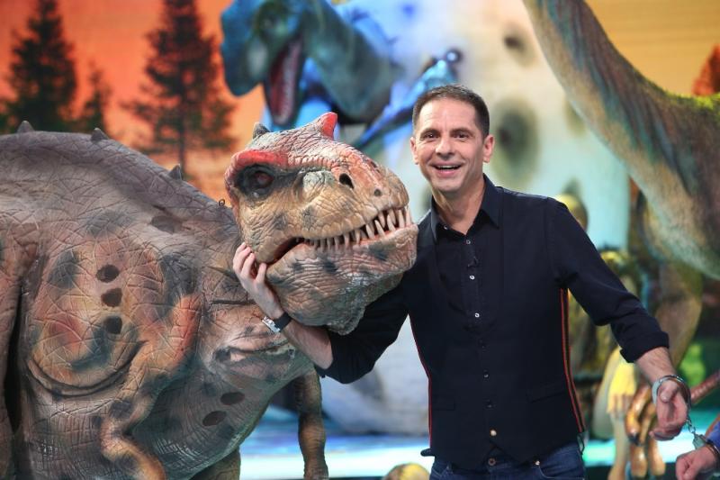 Vedeta din spatele lui Barack Obama îl șochează pe Dan Negru, la Scena misterelor