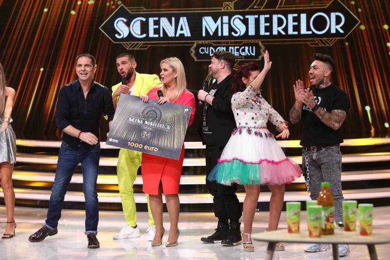 Moment spectaculos de magie, președintele Barack Obama fugărit de Viorica Dăncilă și un dinozaur uriaș! Ce s-a întâmplat în a zecea ediție Scena misterelor