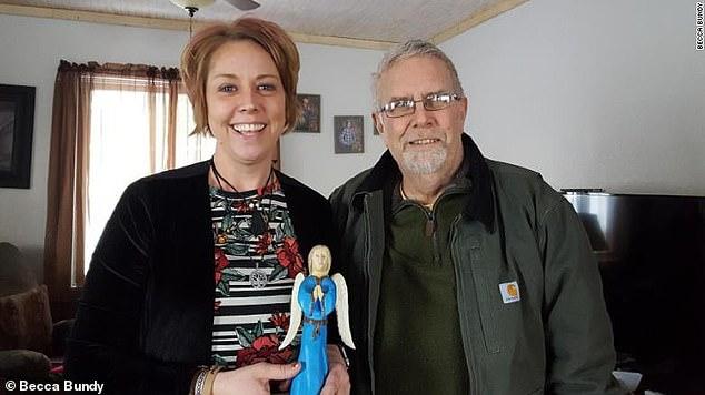 O mamă i-a donat un rinichi bărbatului care i-a salvat fiica, în urmă cu doi ani de zile: ”Am plâns amândoi de fericire!”