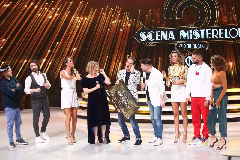 Truc de magie dintr-o altă galaxie, măști de poveste și vedete pline de umor, la Scena misterelor!