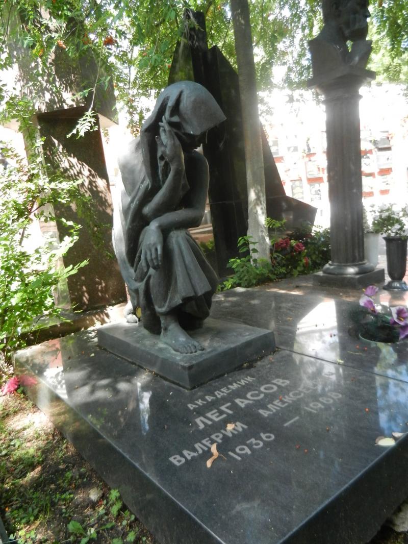 Cernobîl. Valeriu, omul care a salvat Omenirea și care a fost sinucis, la doi ani de la catastrofă