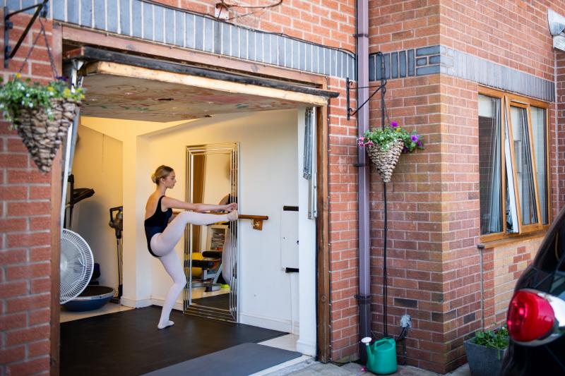 Hope, tânăra balerină care nu a încetat să spere că poate învinge boala: „Multumesc, mami, pentru tot ce ai făcut pentru mine”