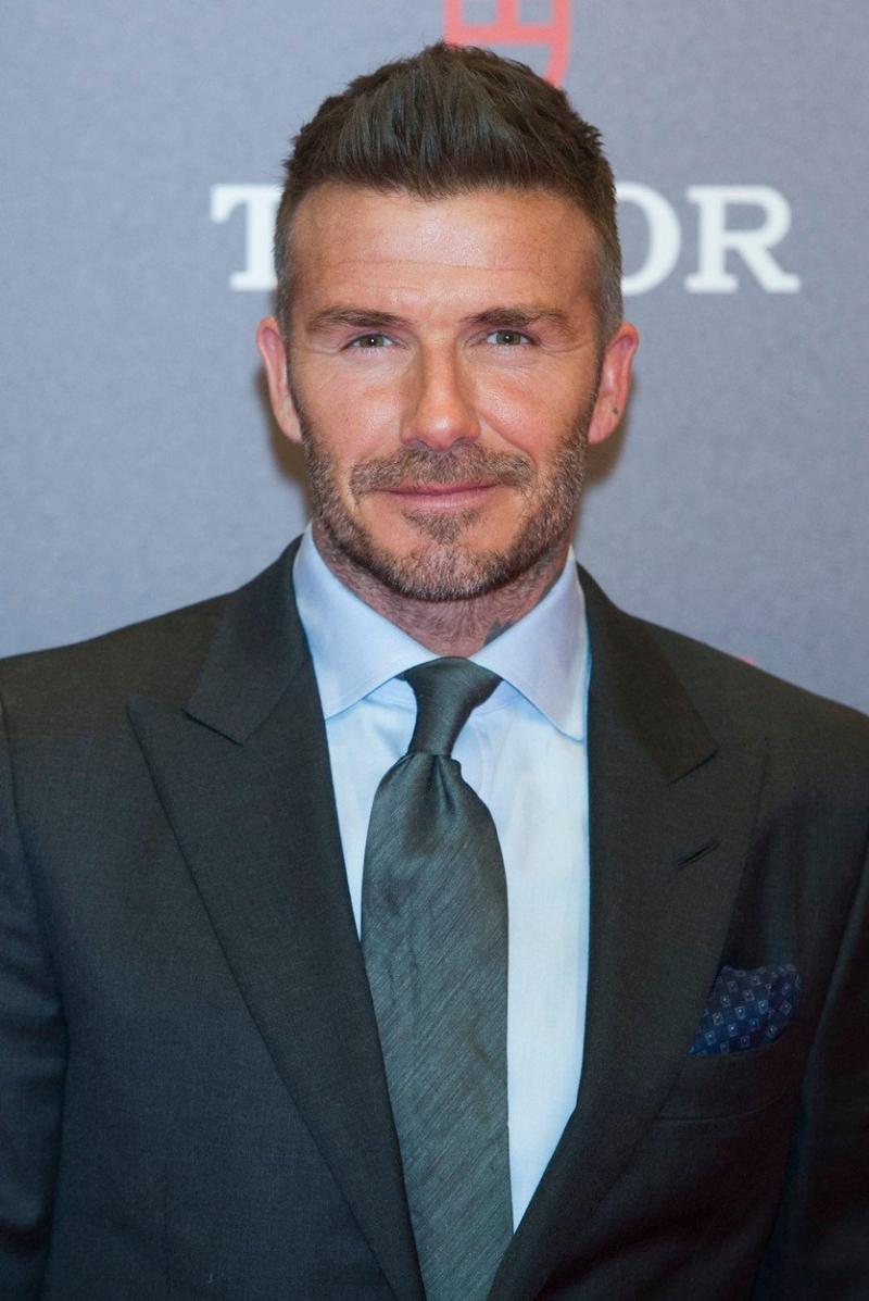 David Beckham a împlinit 44 de ani! Cum arăta fotbalistul pe când era doar un puști, fără tatuaje și fără mușchi