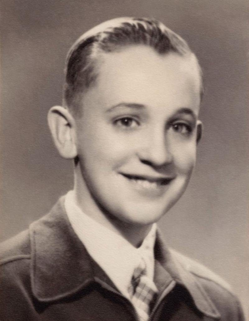 „Dacă nu mă însor cu tine, mă fac preot”. A iubit o fată și a fost paznic la un bar, precum și om de serviciu. Detalii necunoscute despre Papa Francisc. Cum arăta în tinerețe – Foto