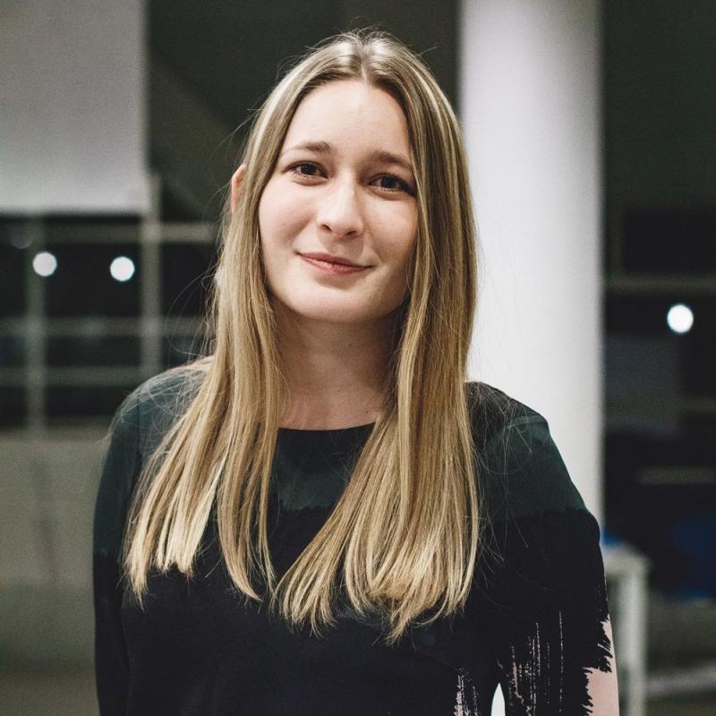 Are 21 de ani, este blondă și a făcut istorie! Ea este cel mai tânăr membru al Parlamentului European. „Va fi dificil” - Foto