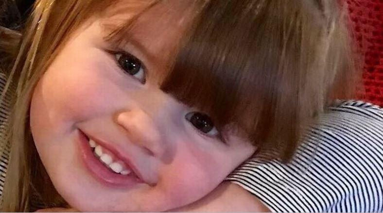 O fetiță de numai patru ani a fost ucisă chiar de tatăl său într-un grav accident rutier! De ce nu a ajuns la înmormântare mama fetiței
