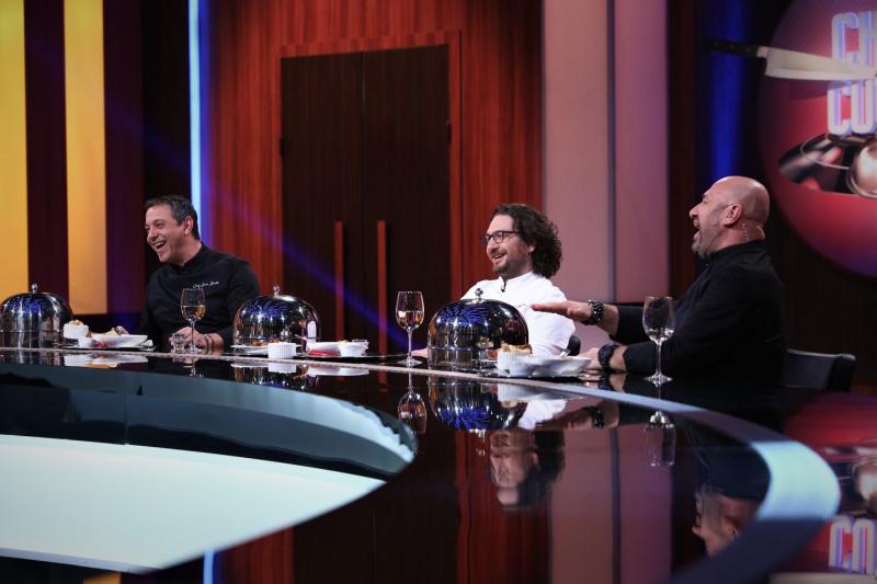Chefi la cuțite. Surorile Crudu își încearcă norocul în sezonul special dedicat familiilor