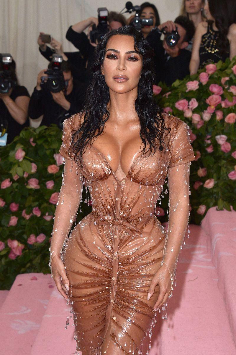 Rochii Met Gala 2019: transparență și decolteuri adânci. Se poate mai sexy de atât?