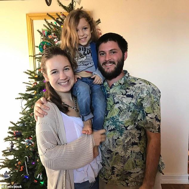 Inconștiență criminală! Copilul lor avea leucemie, iar ei îl tratau cu remedii naturale și refuzau să îl ducă la spital: „L-am luat de acolo și am fugit!”