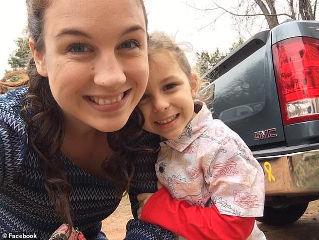 Inconștiență criminală! Copilul lor avea leucemie, iar ei îl tratau cu remedii naturale și refuzau să îl ducă la spital: „L-am luat de acolo și am fugit!”