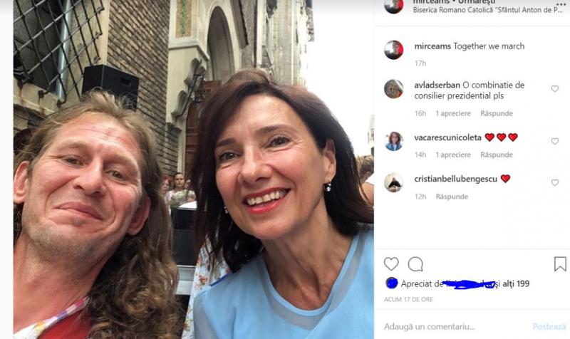 Un bărbat celebru a văzut-o pe Carmen Iohannis la biserică. Ce a urmat apoi