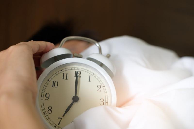 Închiderea repetată a alarmelor deșteptătoare indică o afecțiune gravă a organismului