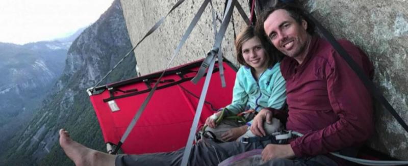 La doar zece ani, a scris istorie! Împreună cu tatăl ei, a escaladat unul dintre cele mai periculoase vârfuri din lume