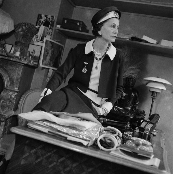 Cum a reușit Coco Chanel să devină cel mai mare nume din industria modei