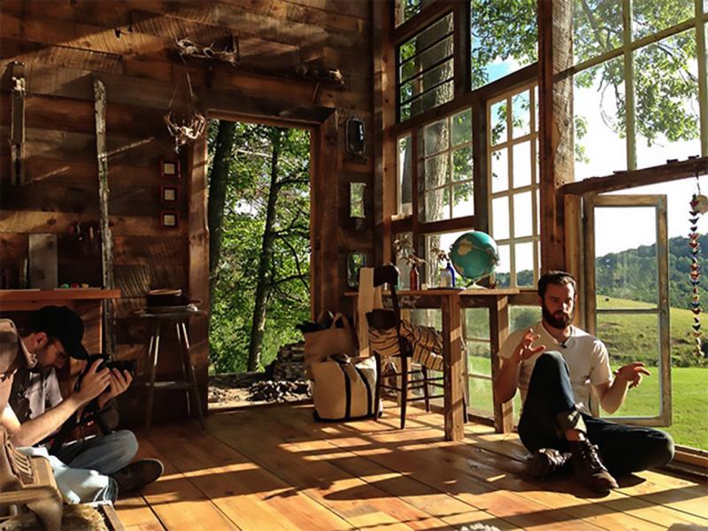 Casa de 500 de dolari îți arată că totul este posibil, când iubești natura