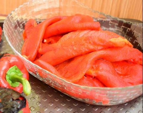 Cea mai bună rețetă de ardei copți. Secrete pentru a-i coace și curăța rapid