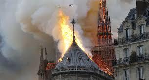 Incendiul de la Notre-Dame nu are origine criminală