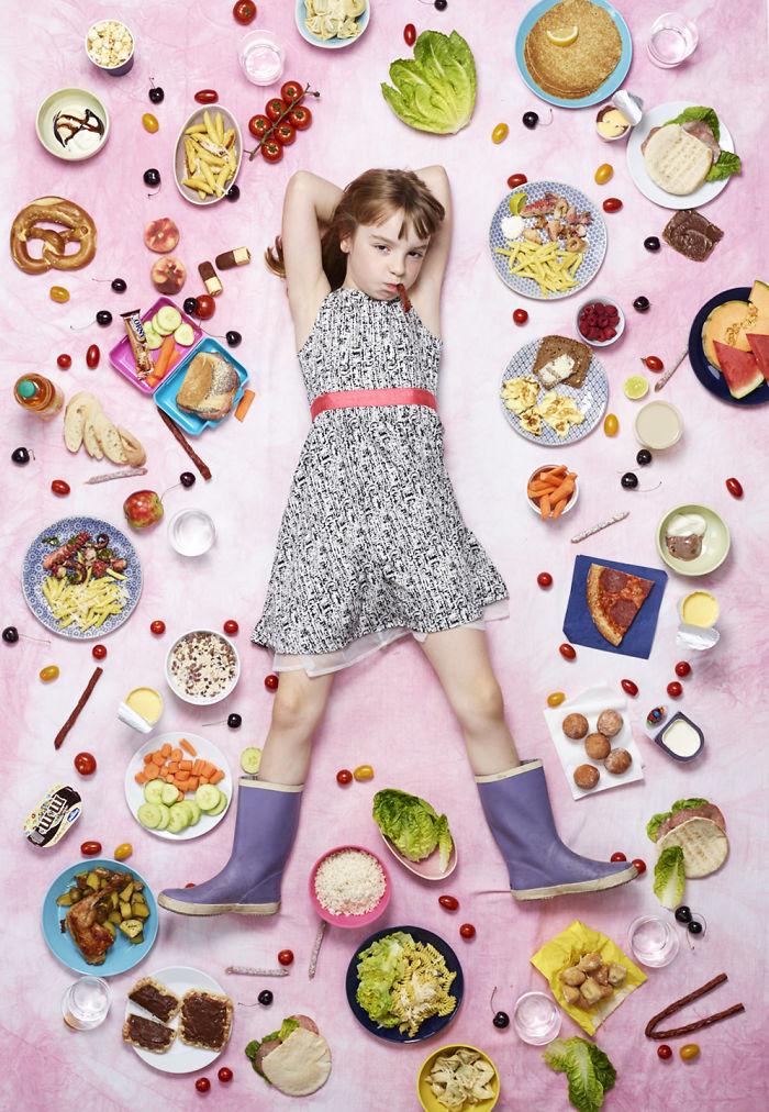 Banane, cereale, sfeclă și orez! Al tău ce mănâncă? Cum arată mesele copiilor din întreaga lume (Foto)