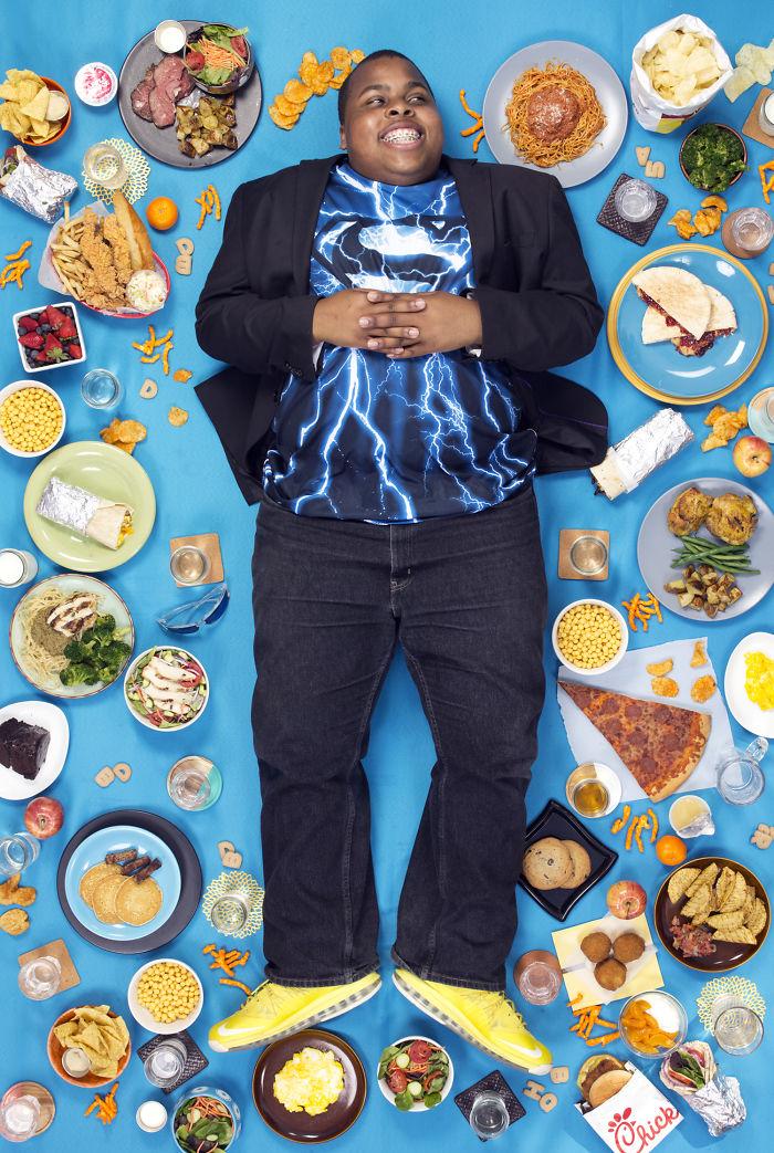 Banane, cereale, sfeclă și orez! Al tău ce mănâncă? Cum arată mesele copiilor din întreaga lume (Foto)