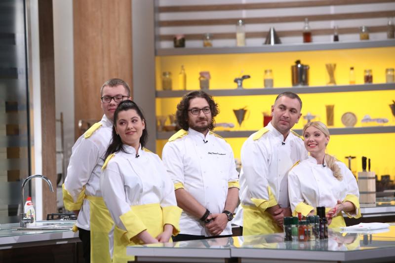 Chefii Bontea, Dumitrescu şi Scărlătescu se luptă pentru calificarea în finală, în a doua confruntare pe echipe