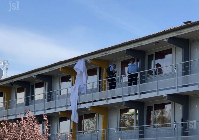 Româncă, găsită moartă într-o cameră de hotel din Franța. Soțul ei a fost arestat. Procuror: „Este o situație bizară” - Foto