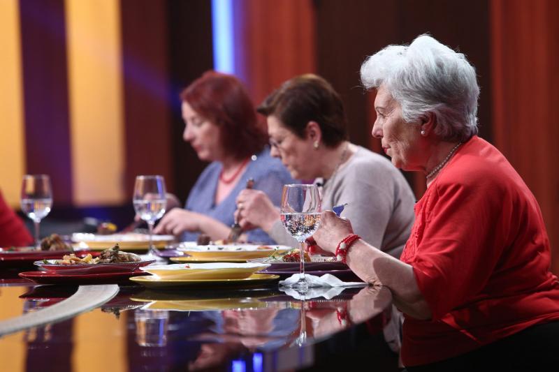 Chef Florin Dumitrescu se califică în finala sezonului special Chefi la cuțite, dedicat familiilor