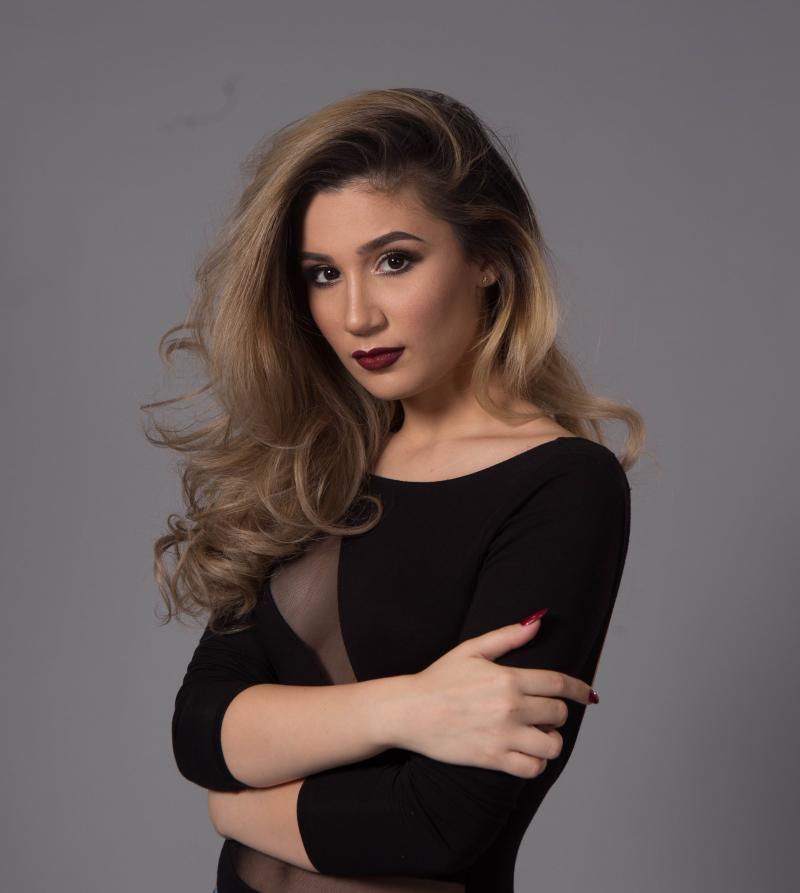 După ce a cucerit Polonia cu “Caliente”, Rawanne revine cu “Entirely”